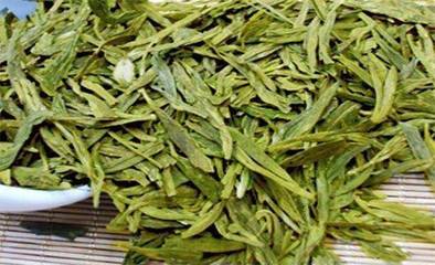 用玻璃杯泡西湖龙井茶有什么好处